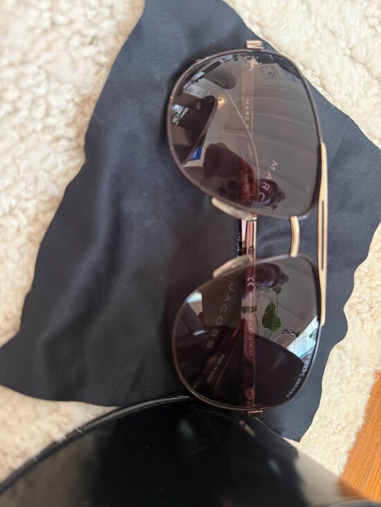 Authentic Marc by Marc Jacobs Gold Aviator Sunglasses with Case & Dust Bag